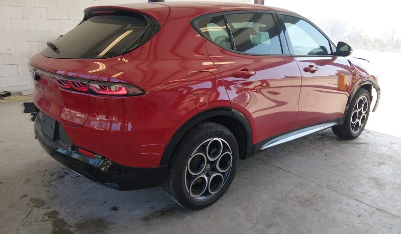 
								Alfa Romeo Tonale full									