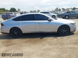 
										2025 Honda Accord Sport-L full									