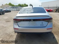
										2025 Honda Accord Sport-L full									