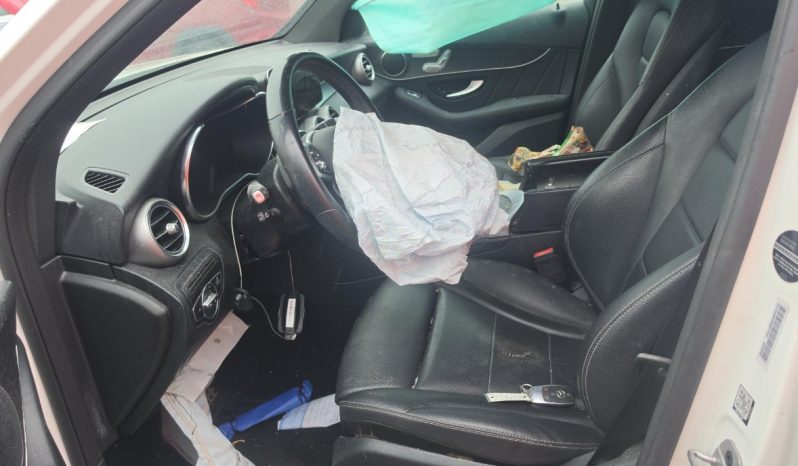 
								MERCEDES-BENZ GLC 300 full									