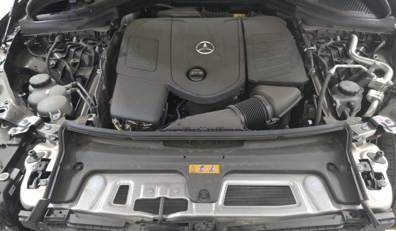 
								MERCEDES-BENZ GLC 300 full									