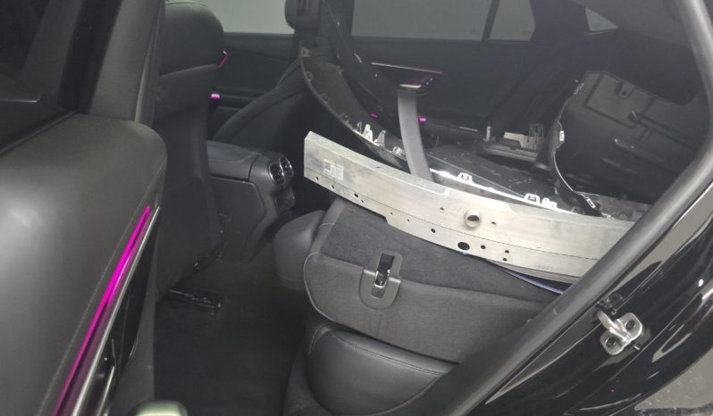 
								MERCEDES-BENZ GLC 300 full									
