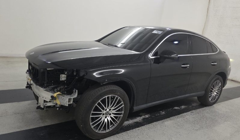 
								MERCEDES-BENZ GLC 300 full									