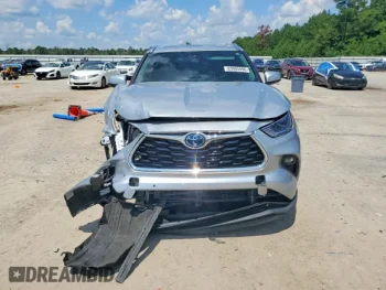 2021 Toyota Highlander Hybrid Limited