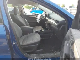 
										Ford Escape full									