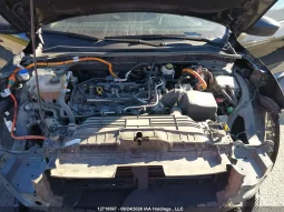 
										Ford Escape full									