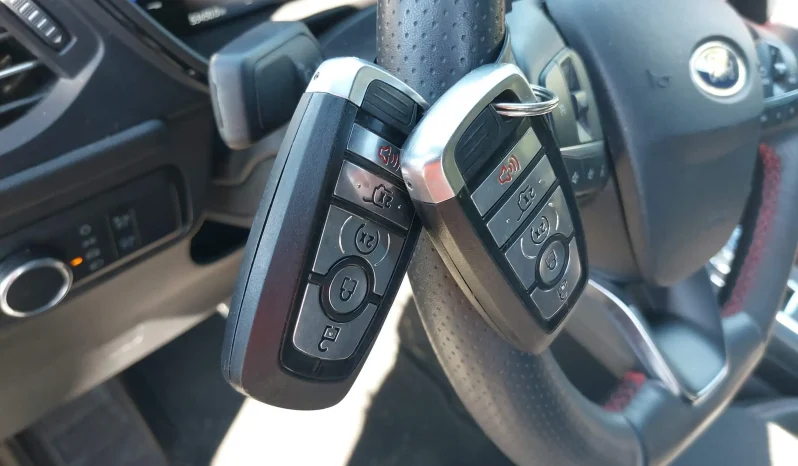 
								Ford Escape full									