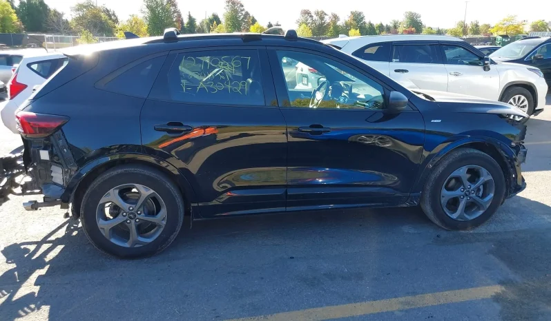 
								Ford Escape full									