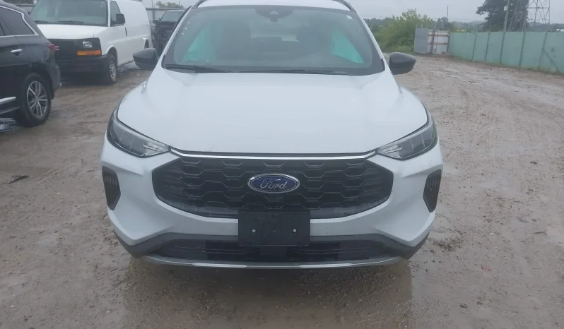 
								Ford Escape Hybrid full									