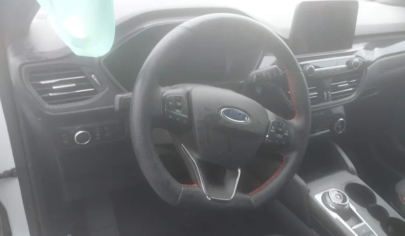 
								Ford Escape Hybrid full									
