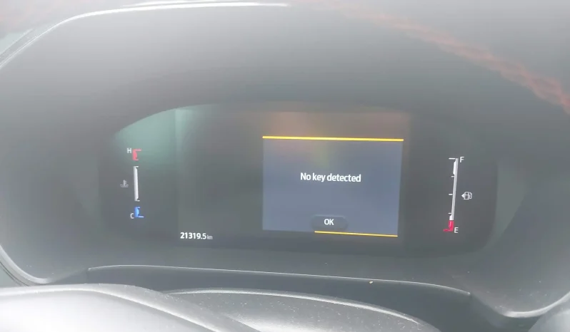 
								Ford Escape Hybrid full									