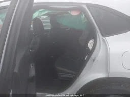 
										Ford Escape Hybrid full									
