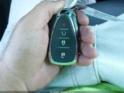 
										Chevrolet Bolt full									