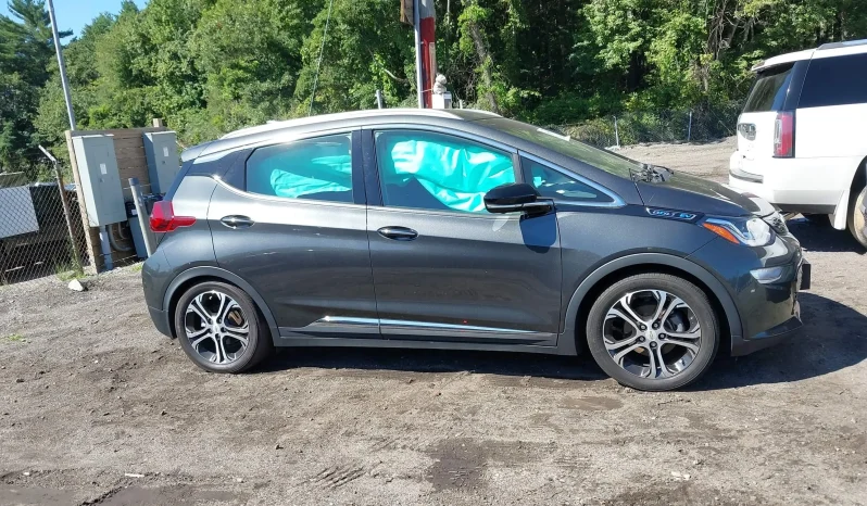 
								Chevrolet Bolt full									