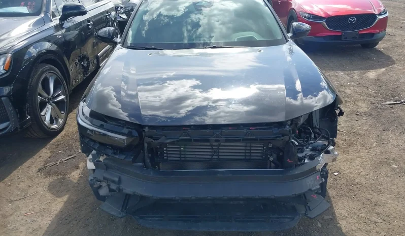 
								Honda Accord Hybrid full									