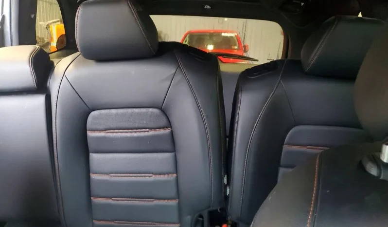
								Honda CR-V Hybrid full									