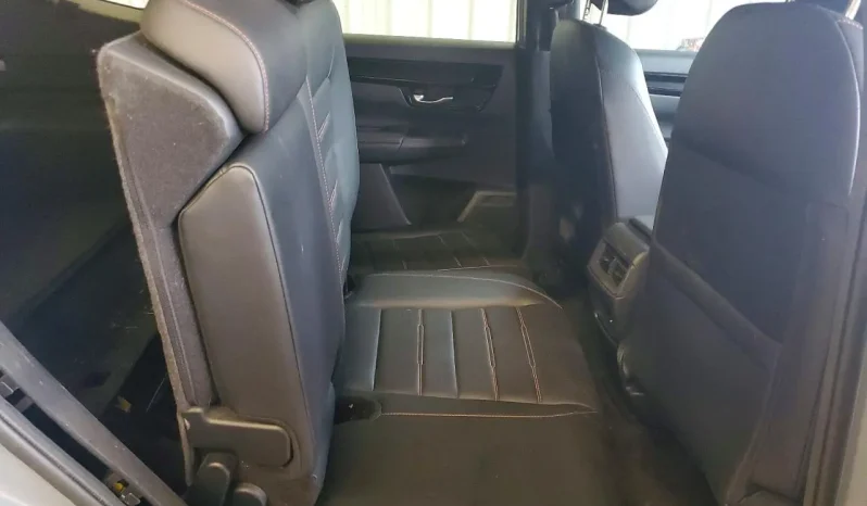 
								Honda CR-V Hybrid full									