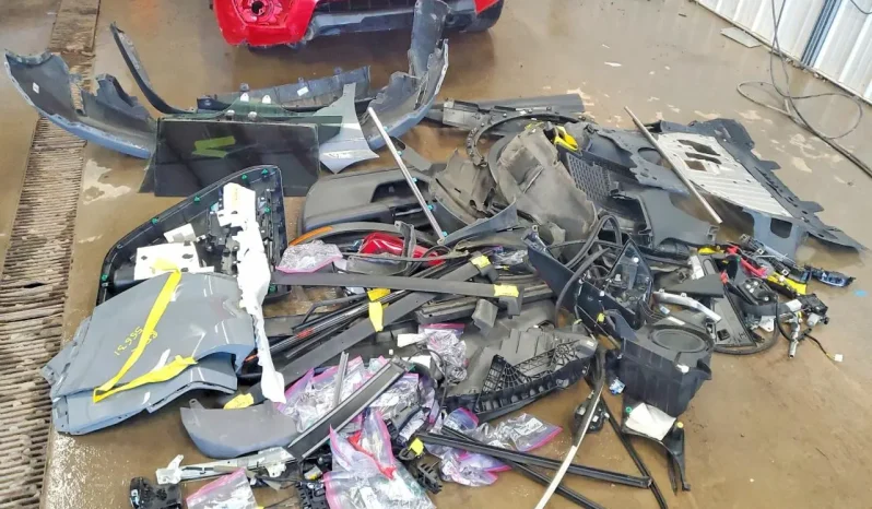 
								Honda CR-V Hybrid full									