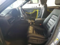 
										Honda CR-V Hybrid full									