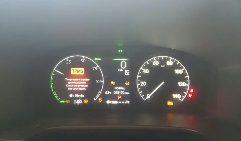 
								Honda CR-V Hybrid full									