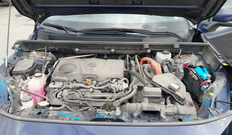 
								Toyota RAV4 full									