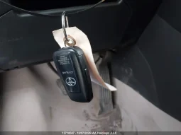 
										Toyota RAV4 full									