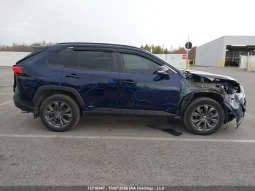 
										Toyota RAV4 full									
