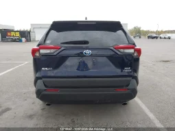 
										Toyota RAV4 full									
