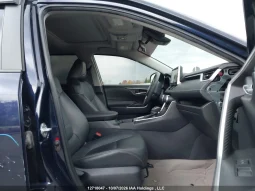 
										Toyota RAV4 full									