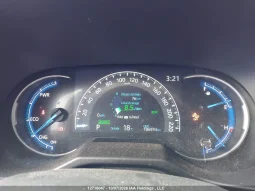 
										Toyota RAV4 full									
