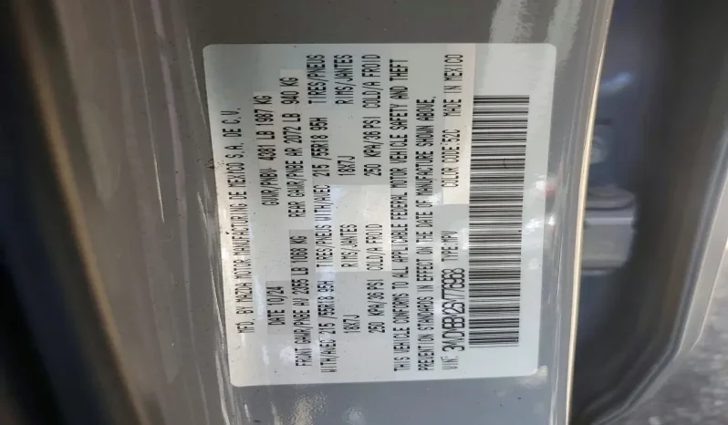 
								Mazda CX-30 full									