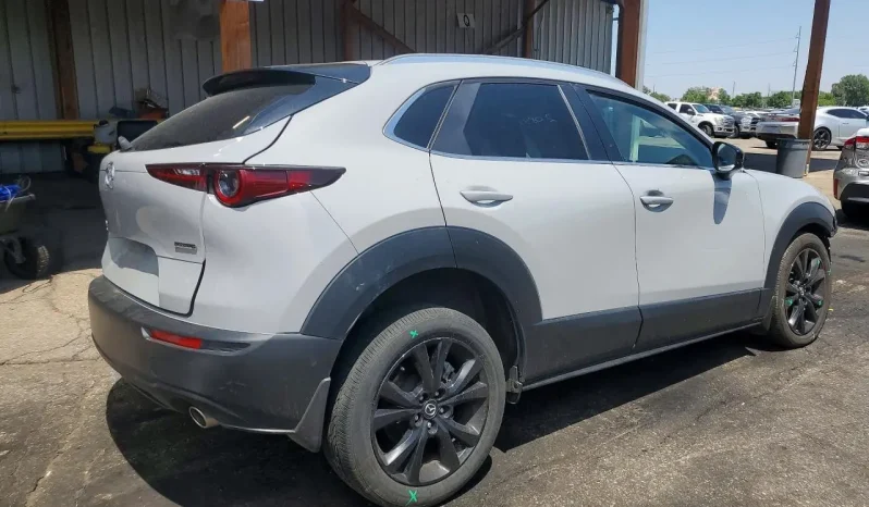 
								Mazda CX-30 full									