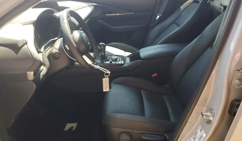 
								Mazda CX-30 full									