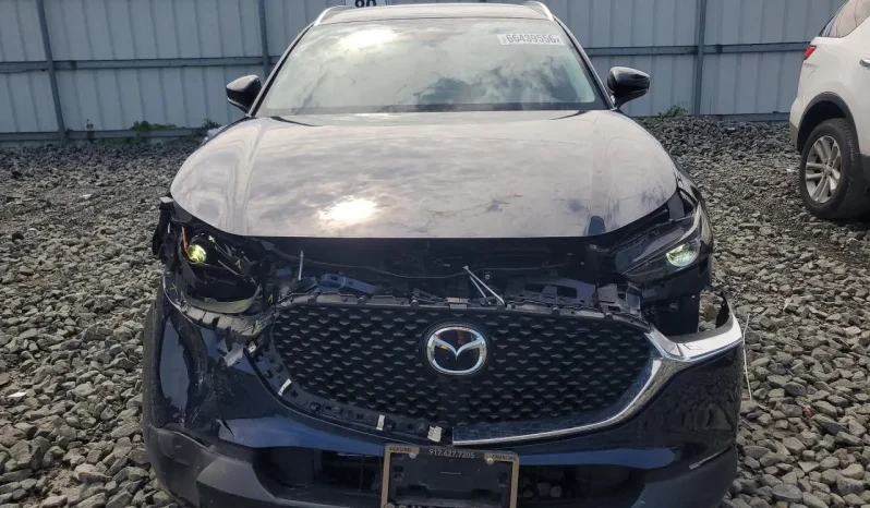 
								Mazda CX-30 full									