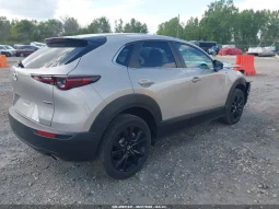 
										Mazda CX-30 full									