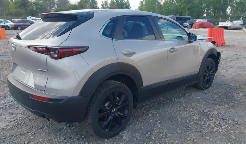 
								Mazda CX-30 full									
