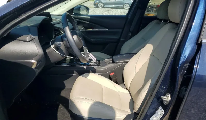 
								Mazda CX-30 full									