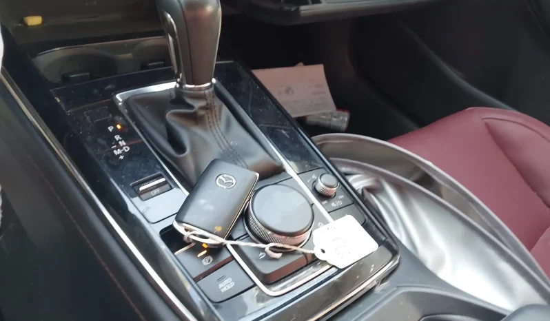 
								Mazda CX-30 full									
