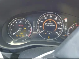 
										Mazda CX-30 full									