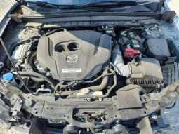 
										Mazda CX-30 full									