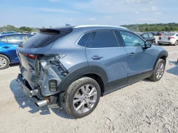 
										Mazda CX-30 full									