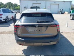 
										Nissan Kicks full									