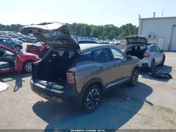 
										Nissan Kicks full									