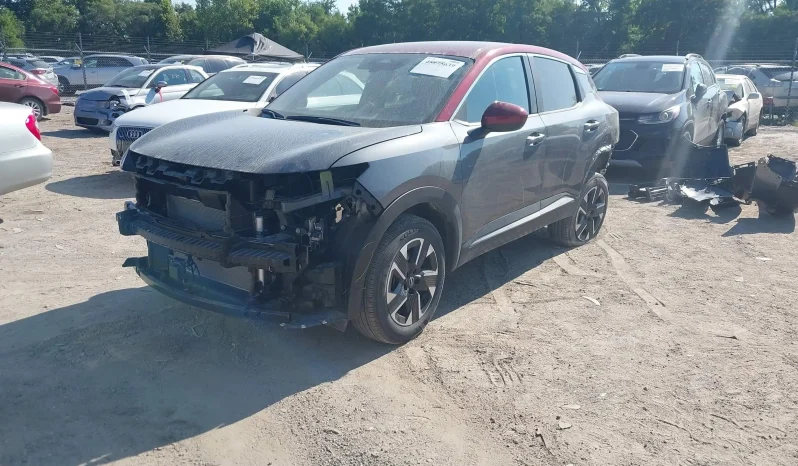 
								Nissan Kicks full									