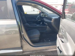 
										Nissan Kicks full									