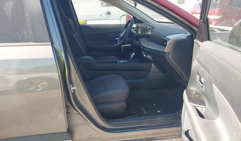 
								Nissan Kicks full									