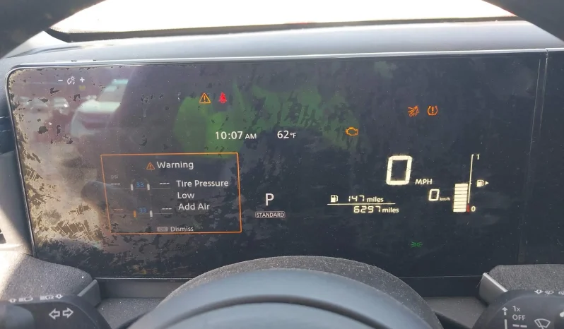 
								Nissan Kicks full									