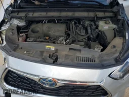 
										2021 Toyota Highlander Hybrid Limited full									