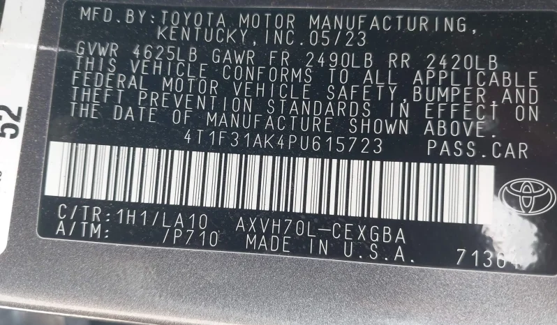 
								Toyota Camry Hybrid full									