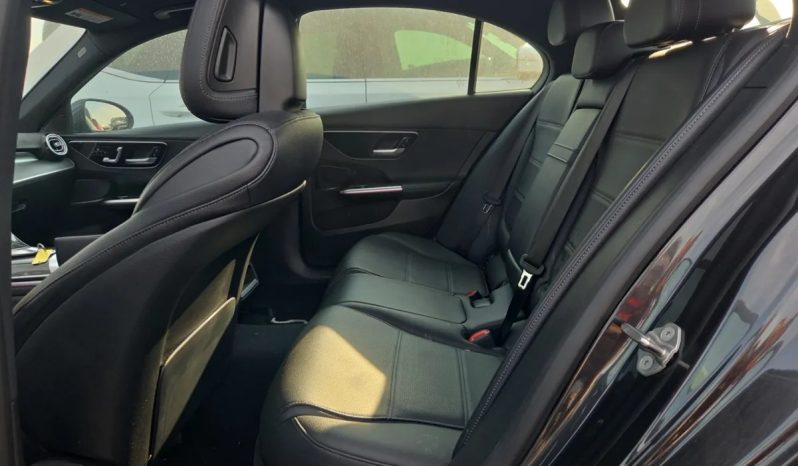 
								MERCEDES-BENZ C 300 full									